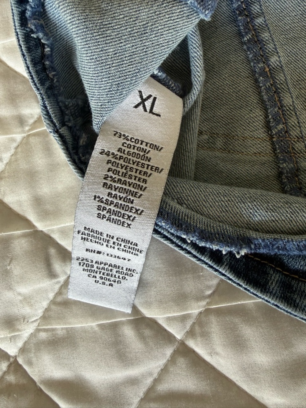 Celebrity Pink Light Wash Denim Vest XL - Picture 5 of 6